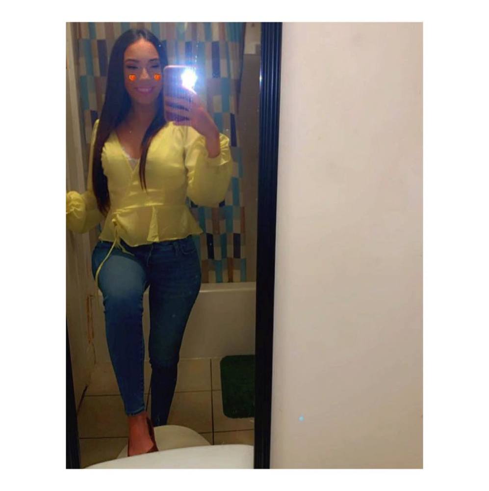 Meet your Posher, Pariss